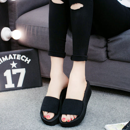 Jacqueline – Women's Slide Sandals with Elastic Sole