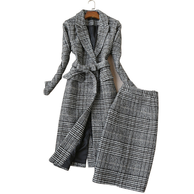 Brett – Grey Plaid Skirt Suit
