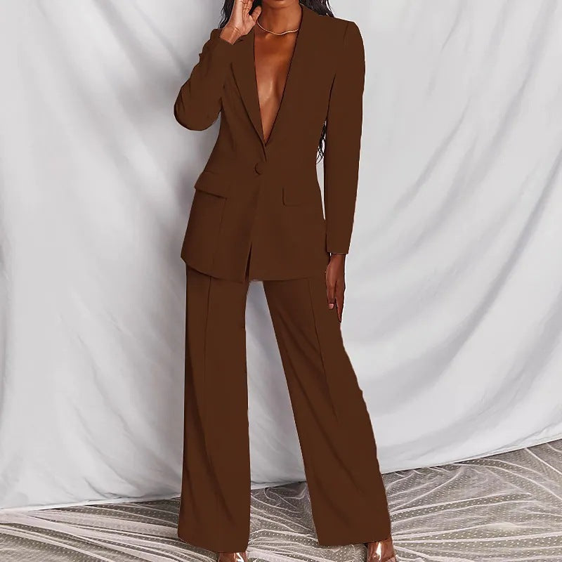 Audrey – Elegant Women's Suit with Long Sleeves