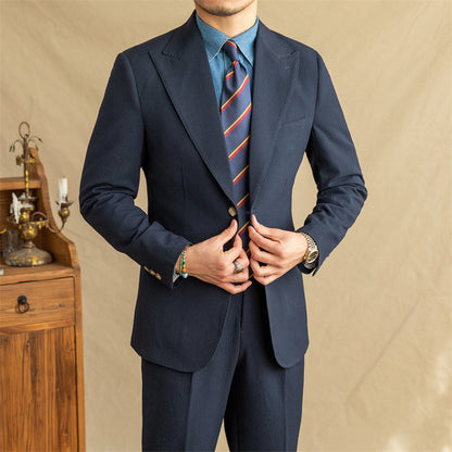 Dylan – Breathable Suit with Half Lining in Bubble Yarn