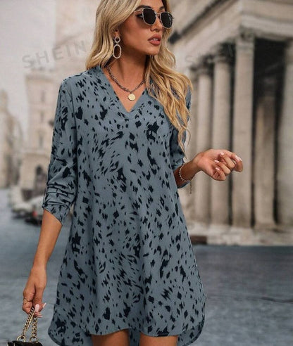 Samantha – Women's Tunic with Allover Print and Roll-Up Sleeves