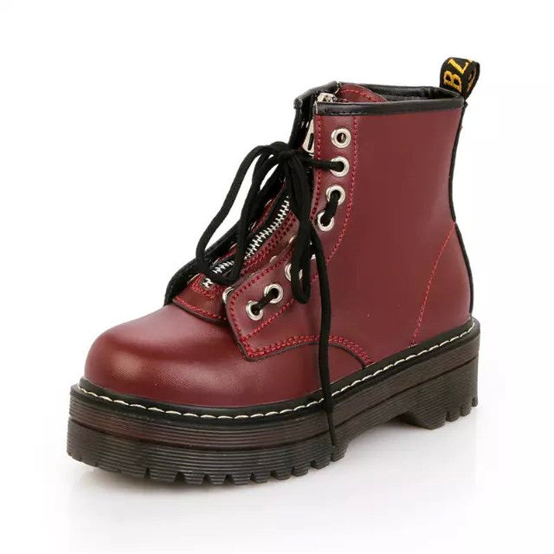 Tamara – Fashionable Women's Boots with Round Toe and Lacing