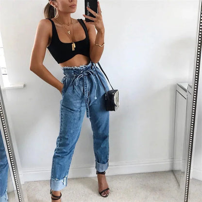 Carly – High-Waisted Jeans with Stylish Design