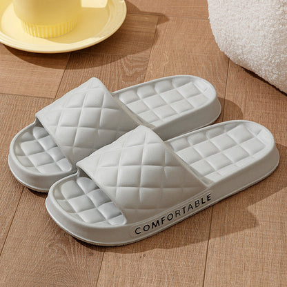 Gavin – Soft Slippers with Checkered Pattern