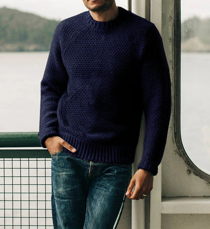Gary – Winter Pullover with Crew Neck in Solid Design