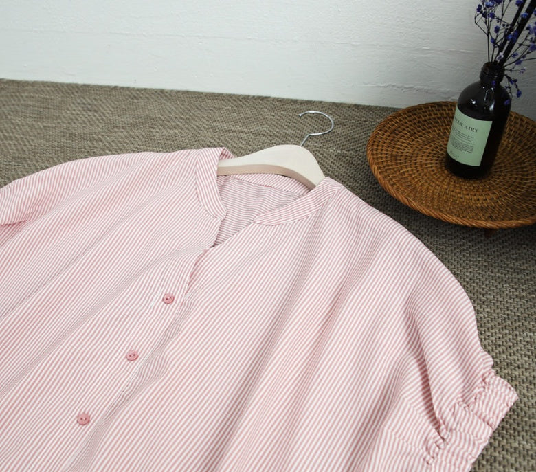 Gabrielle – Blouse with Loose Stripes and Raglan Sleeves