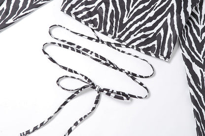 Grace – Striped Lace-Up Top