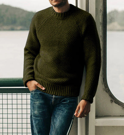 Gary – Winter Pullover with Crew Neck in Solid Design
