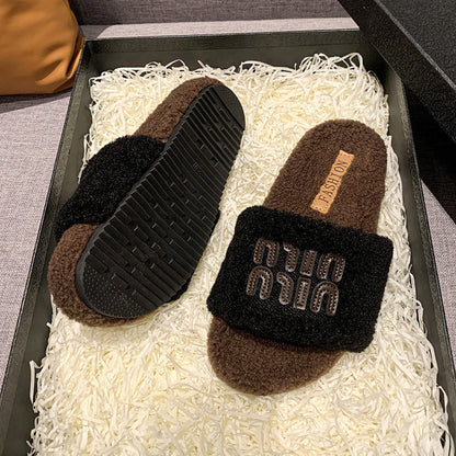 Jessie – Fluffy Women's Slippers in Premium Vegan Suede