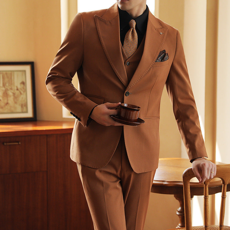 James – Premium Men's Suit in Caramel