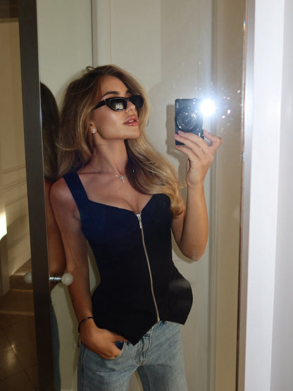 Susan – Elegant Vest with Zipper