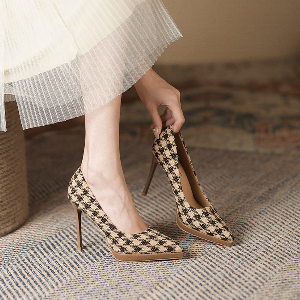 Carol – Pointed High Heels with Houndstooth Pattern