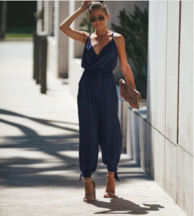 Francesca – Backless Jumpsuit with Pockets and V-Neck