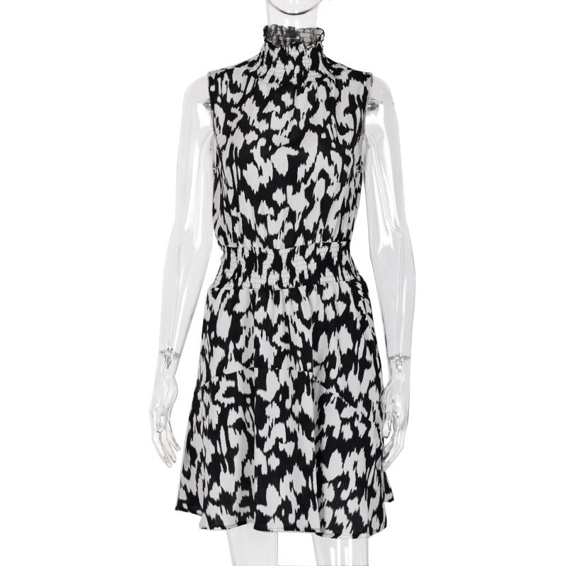 Jean – Tunic Dress with High Collar and Wooden Buttons