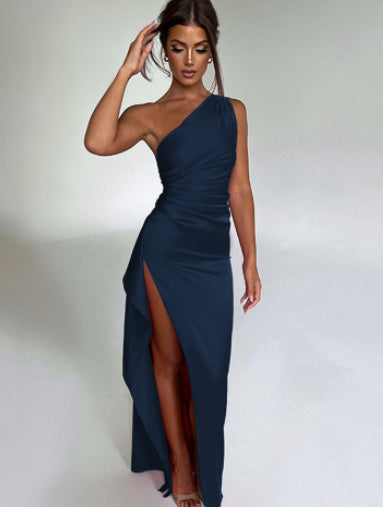 Lucy – Elegant One-Shoulder Backless Slit Dress