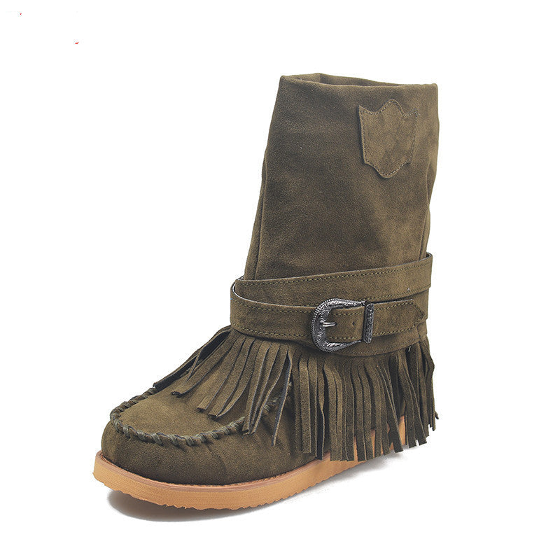 Kim – Stylish Women's Boots with Fringe and Buckle