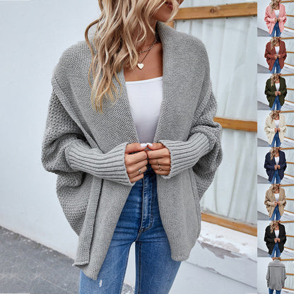 Kelly – Casual Knit Cardigan with Batwing Sleeves and Large Lapels