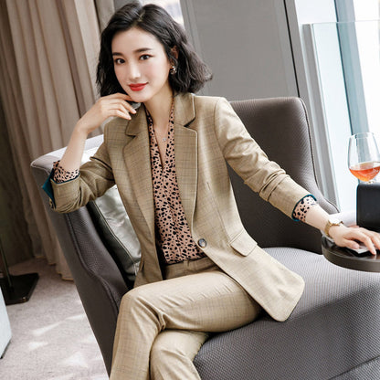 Wendy – Slim Business Suits for Women