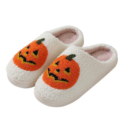 Sara – Cozy Winter Slippers with Pumpkin Design