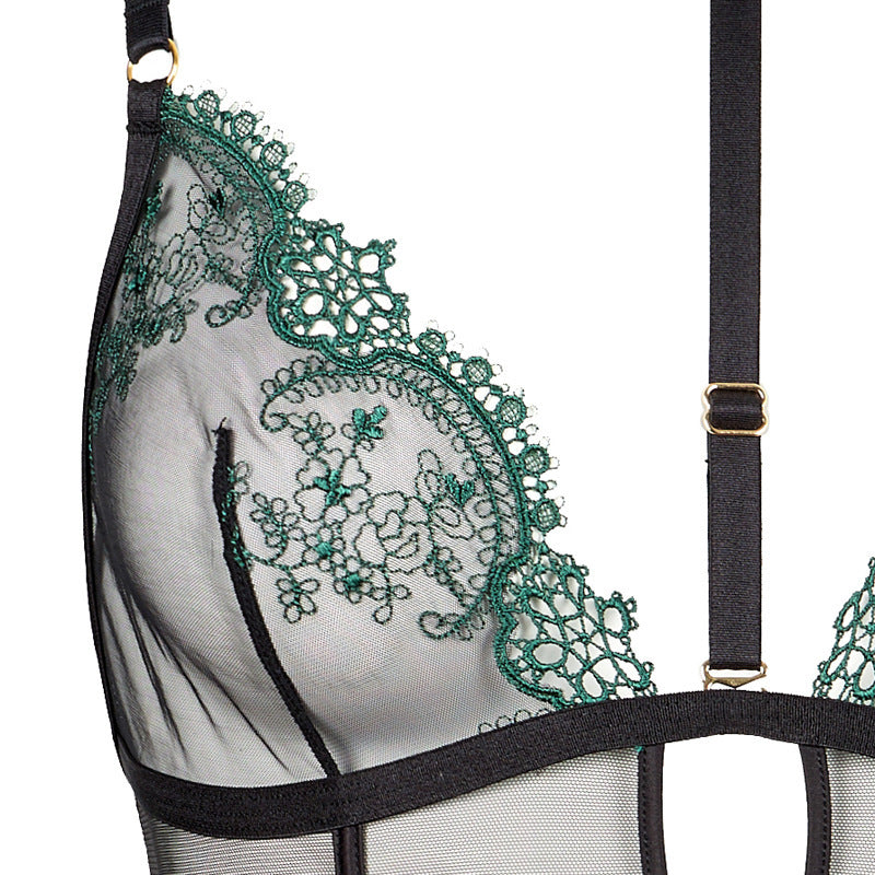 Kim – Fitted Jumpsuit with Deep V-Neck