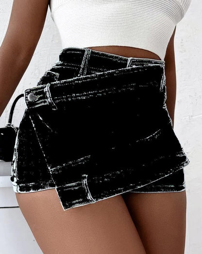 Shirley – Y2K Street Vintage Denim Shorts with Asymmetric Hem