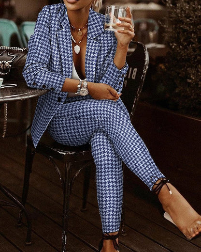 Rachael – Slim Fit Women's Suit Set with Check Pattern