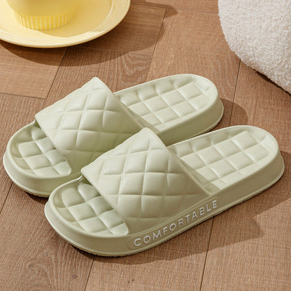 Gavin – Soft Slippers with Checkered Pattern