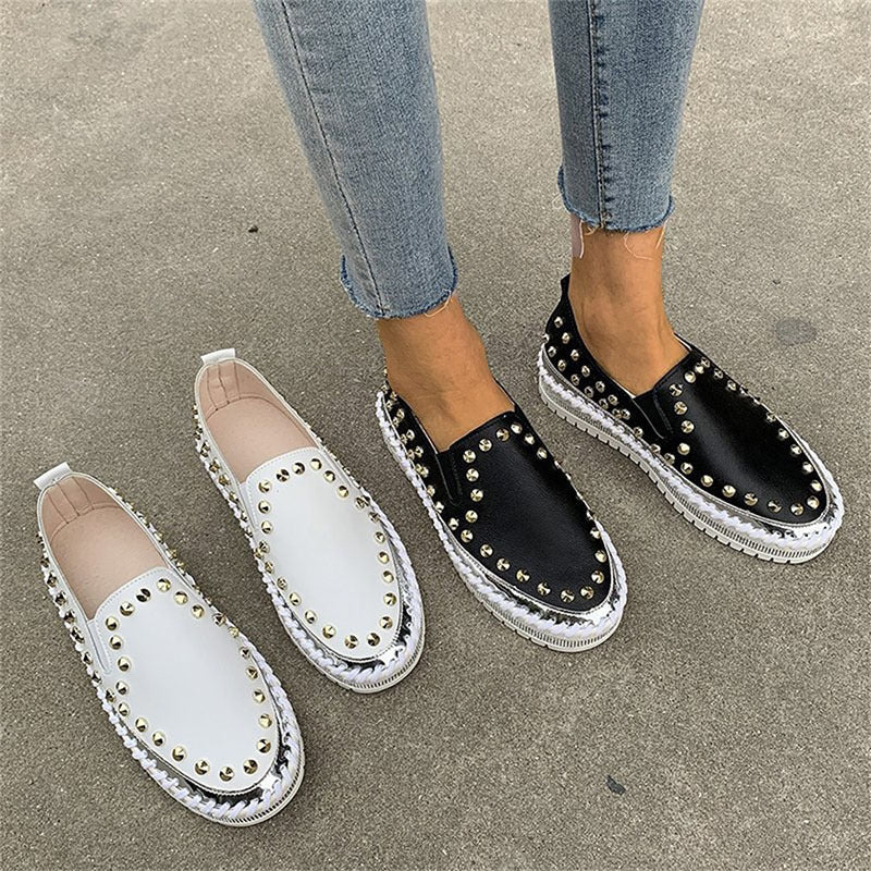 Hannah – Flat Sneakers with Studs