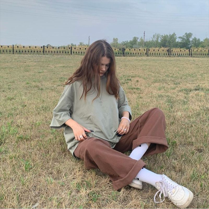 Amy – Retro Women's Jeans in Solid Brown