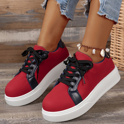 Carly – Retro Women's Sneakers with Laces