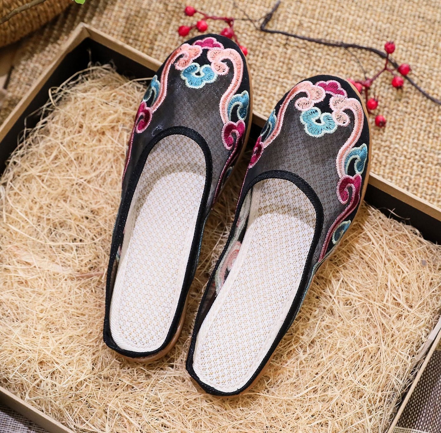 Michelle – Embroidered Cotton Mules in Retro Style