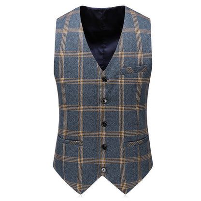 Rhys – Elegant Men's Suit with Check Pattern