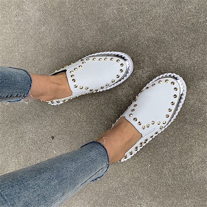 Hannah – Flat Sneakers with Studs