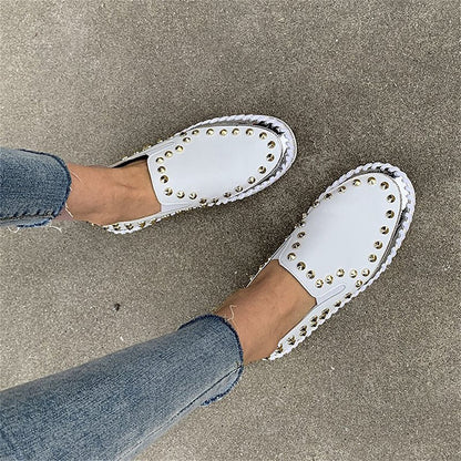 Hannah – Flat Sneakers with Studs