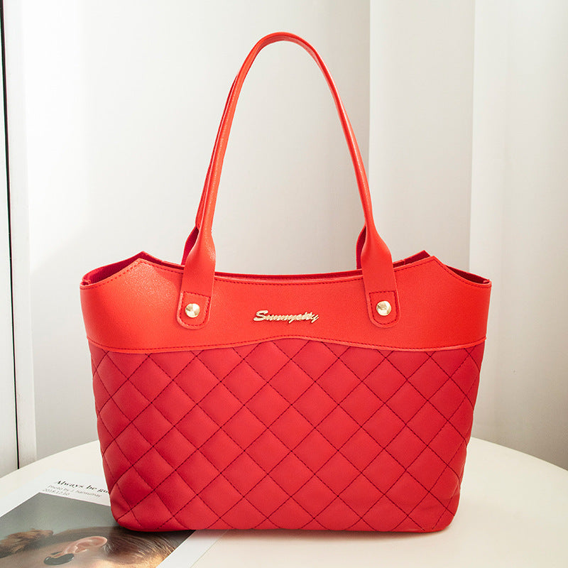 Harriet – Rhombus Handbag with Chic Check Pattern