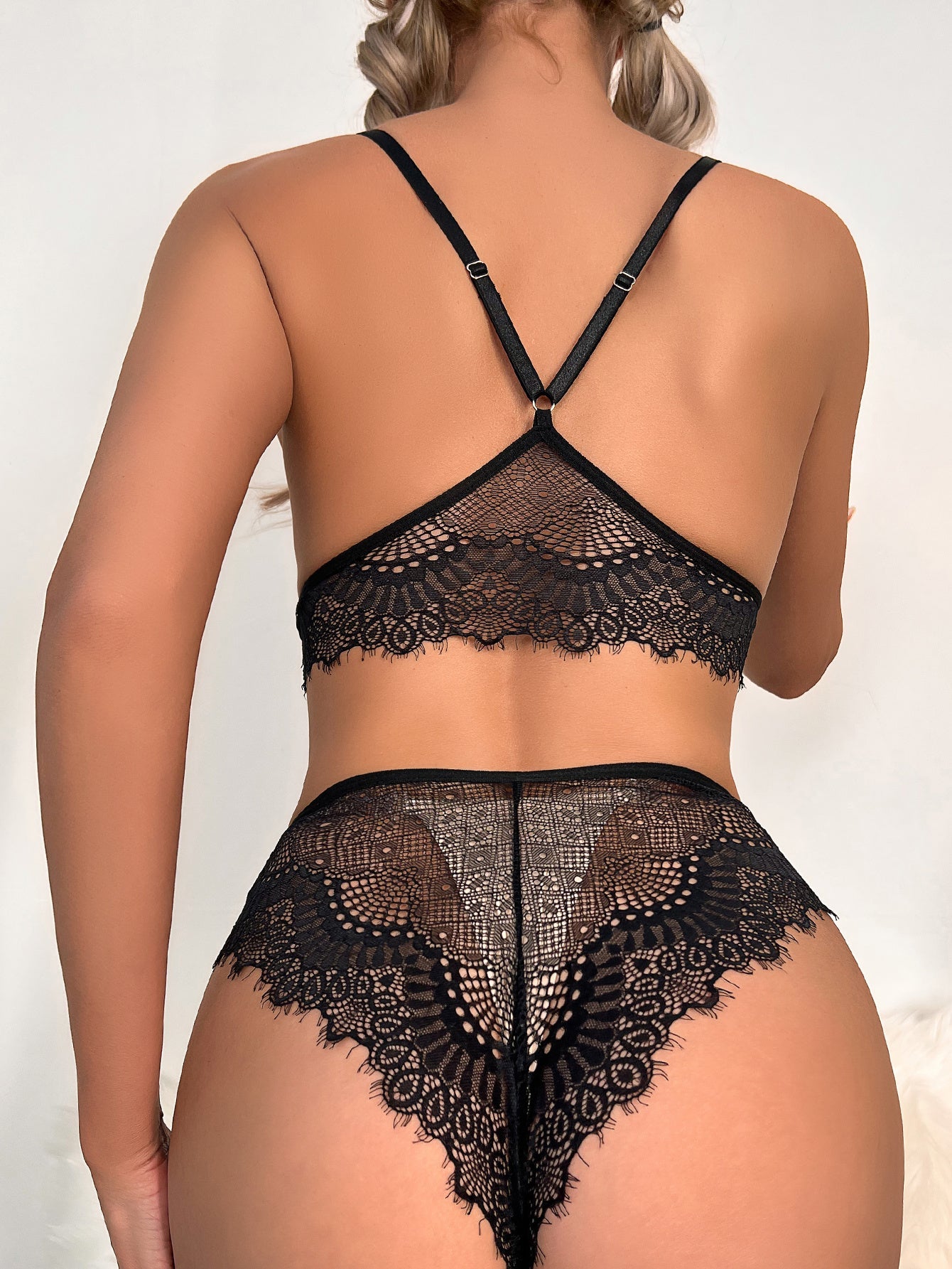 Donna – Sexy Lingerie Set with Lace Mesh