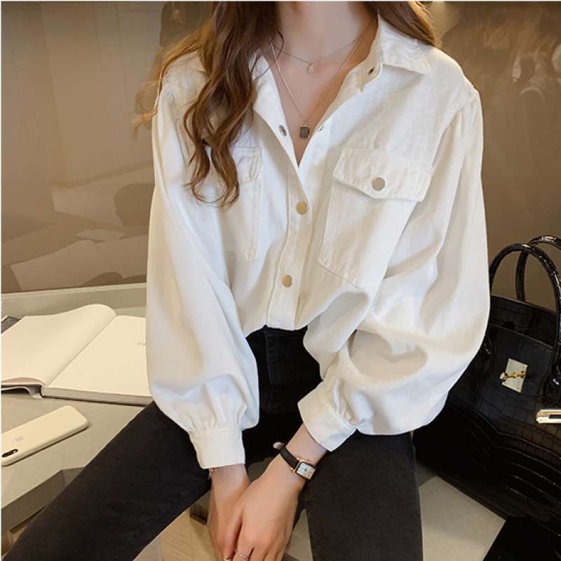 Clara – Fashionable Women's Blouse with Pockets and Long Sleeves