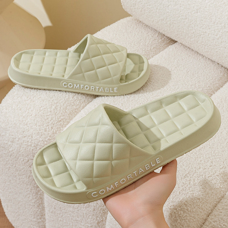 Gavin – Soft Slippers with Checkered Pattern